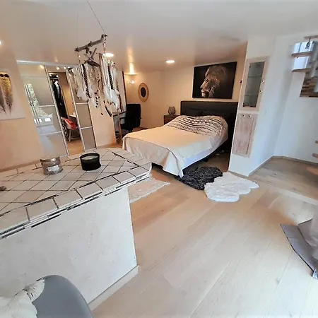 Domaine De La Borie Yourhosthelper Guest house